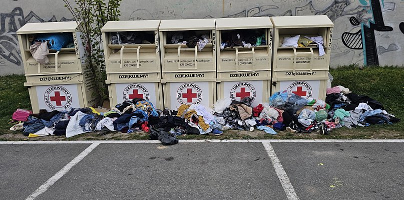 Zapomnieli opróżnić? - 17084