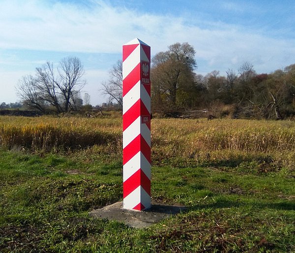 Nie każdy przejedzie bez zatrzymania. Wracają kontrole na granicach Polski-17428